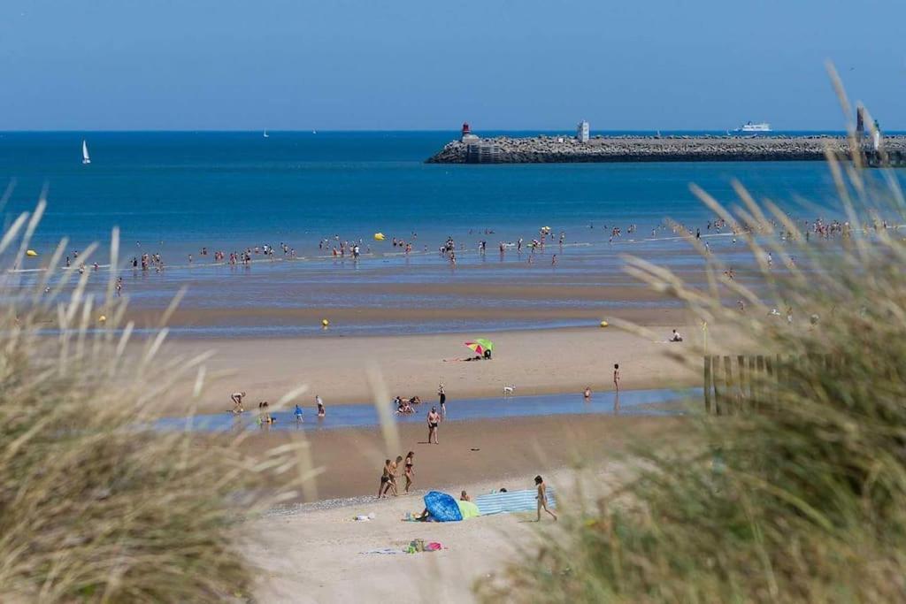 Magnifique Studio Calais Plage Parking Gratuit Экстерьер фото