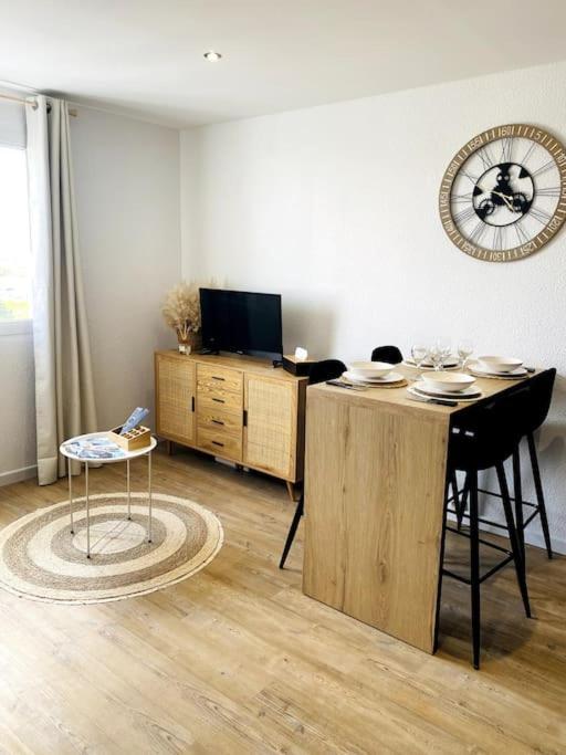 Magnifique Studio Calais Plage Parking Gratuit Экстерьер фото